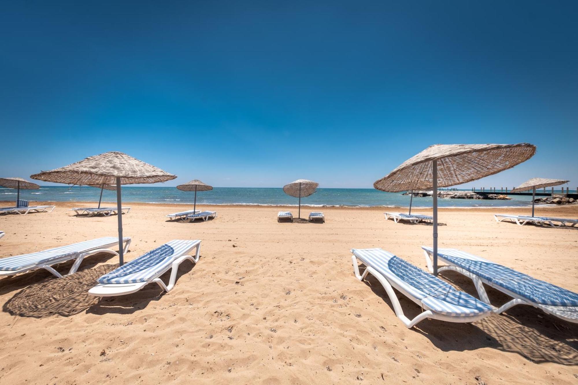 Private Beach Resort Cyprus Vokolidha Buitenkant foto